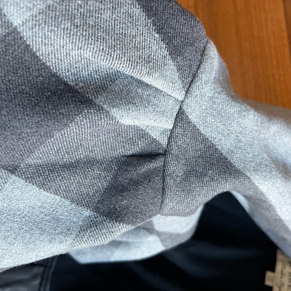 Burberry Wool Cape authentic - Picture 3 of 6
